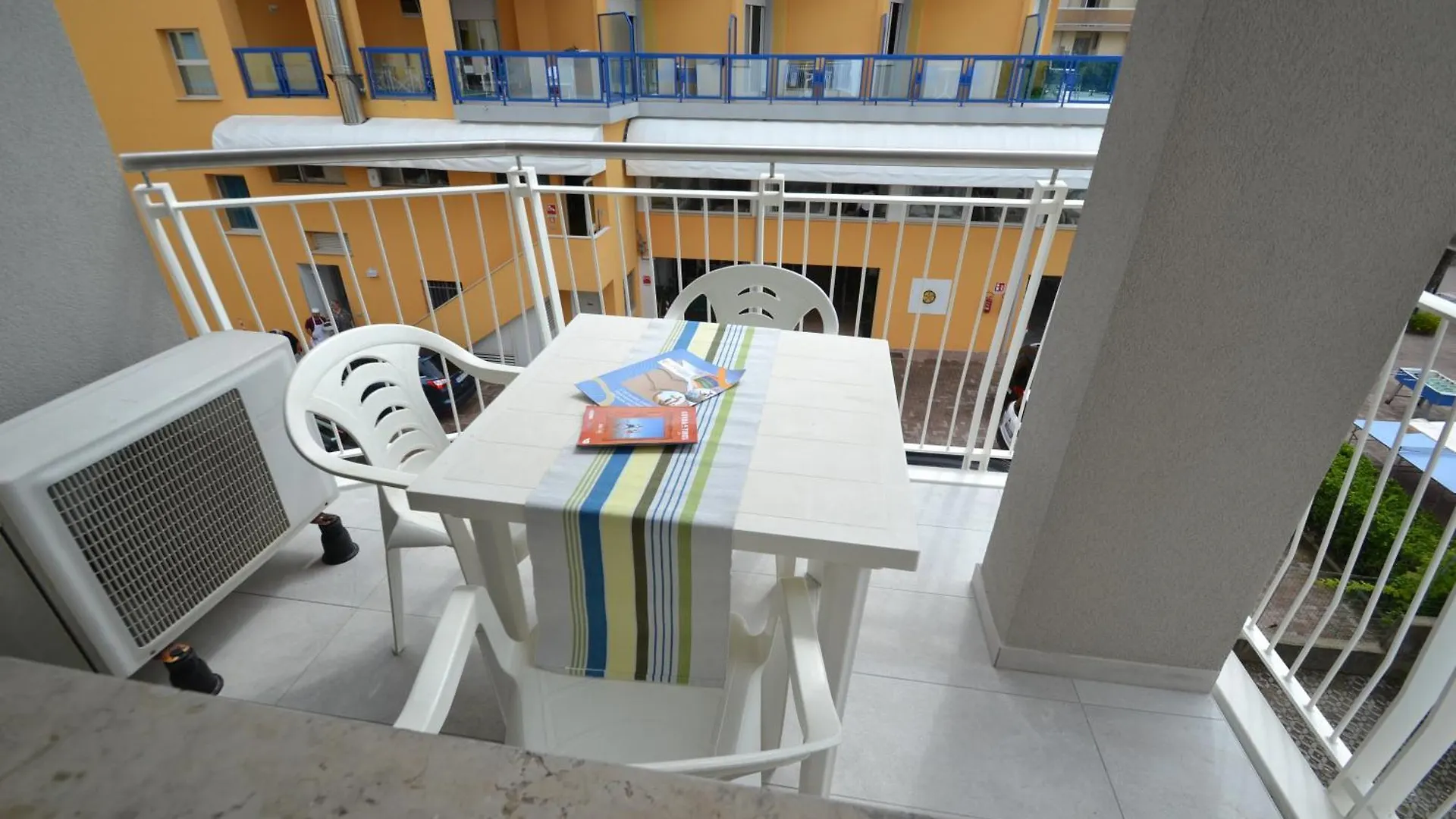 Lion Apartment Bibione 0*,