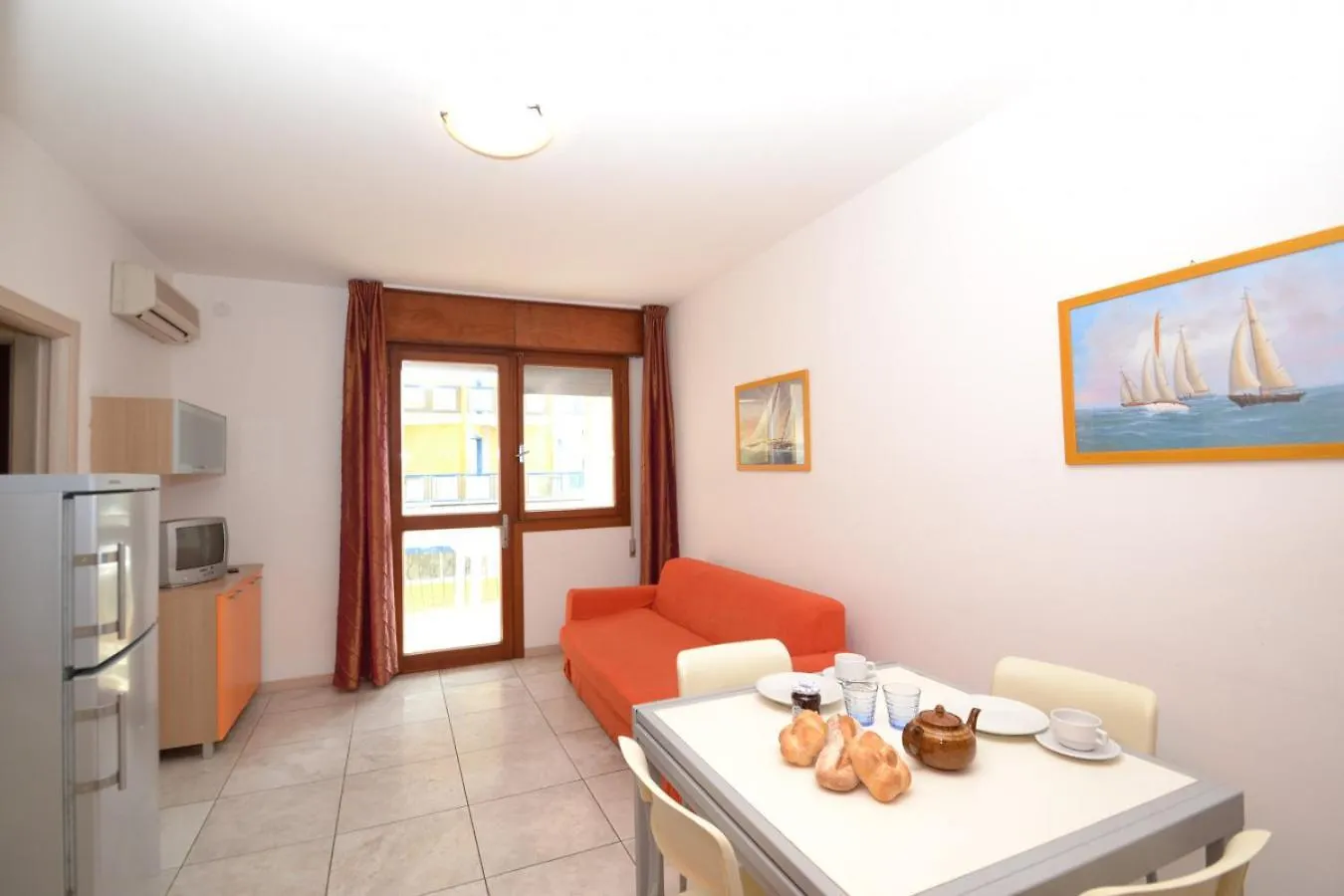 Lion Apartment Bibione 0*,
